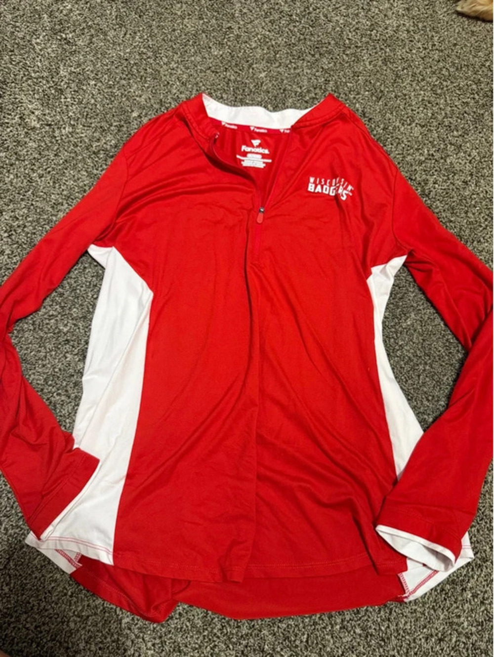 Wisconsin Badgers Fanatics Branded Sideline Colorblock Quarter-Zip Pullover.